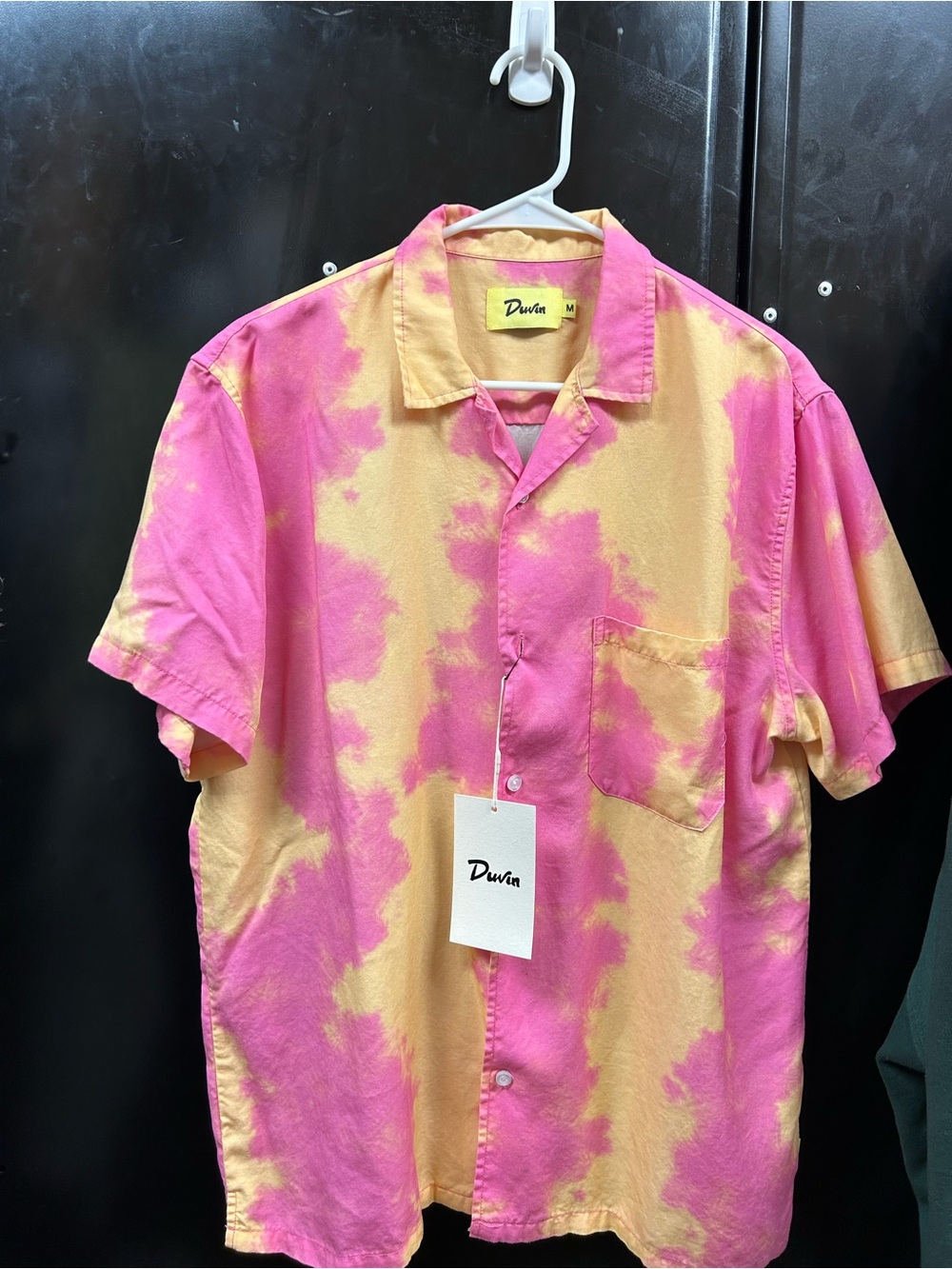 Duvin Men’s Pink & Orange Short Sleeve Cabana Shirt. Med. Brand New